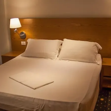 Agimi Otel 4*